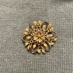 Vintage pin brooch